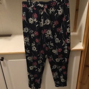 Floral print skinny leg pants